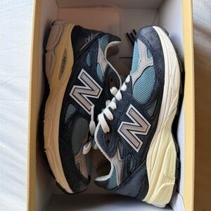 New Balance Navy and Teal 990v4 Running Shoes